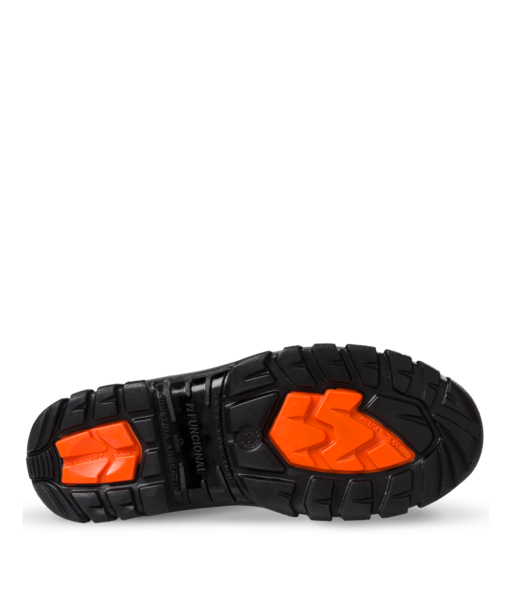 TRACKER M
